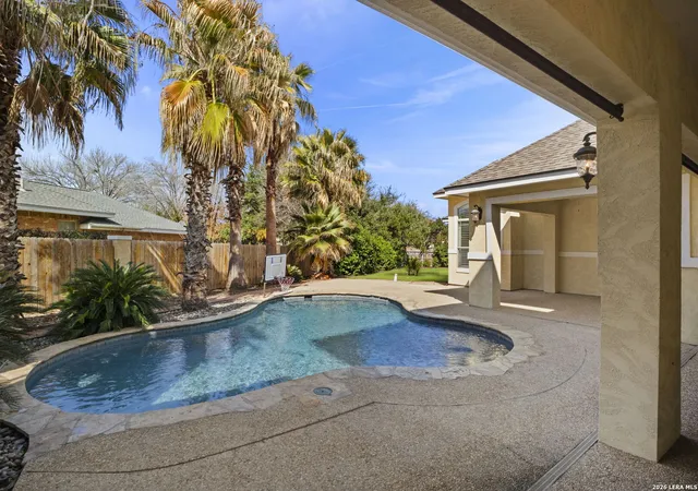 Photo 2 of Sale Pending at 213 Chattington, San Antonio, TX 78213 | MLS# 1940969 | Listing updated on 2026-03-19
