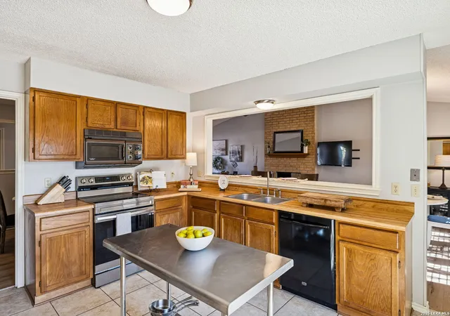 Photo 3 of Sale Pending at 13711 Forest Rock, San Antonio, TX 78231 | MLS# 1940976 | Listing updated on 2026-03-09