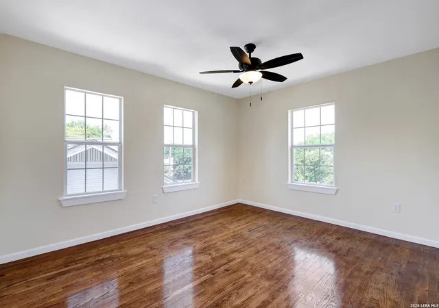 3rd image of 834 W Russell Pl, San Antonio, TX 78212 | MLS# 1941055