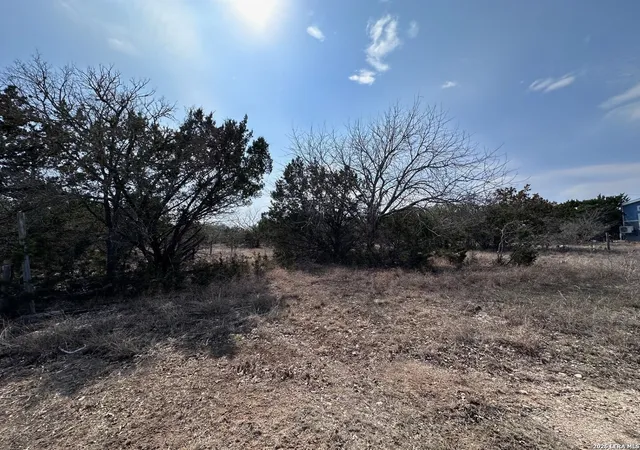 2nd image of 1341 Lakeshore, Bandera, TX 78003 | MLS# 1941087