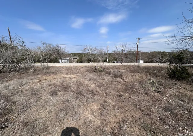 4th image of 1341 Lakeshore, Bandera, TX 78003 | MLS# 1941087