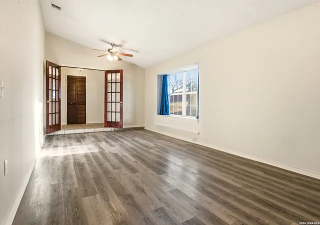 Photo 4 of Sale Pending at 13914 Oak Meadows, Universal City, TX 78148 | MLS# 1941100 | Listing updated on 2026-03-02