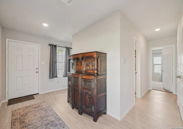 Photo 4 of Single family home for sale at 463 Filibuster, San Antonio, TX 78220 | MLS# 1941123 | Listing updated on 2026-09-15
