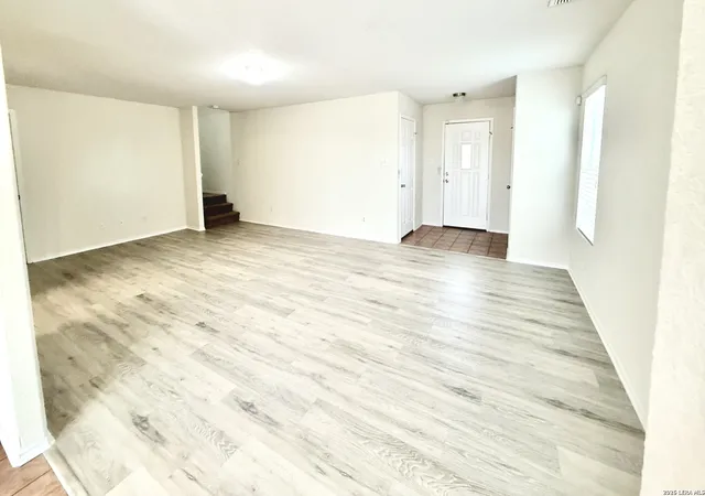 Photo 4 of Sale Pending at 25259 Cambridge Well, San Antonio, TX 78261 | MLS# 1941168 | Listing updated on 2026-03-10