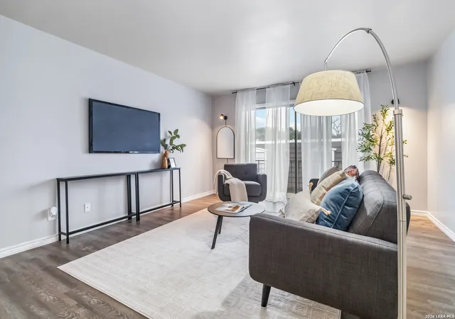 3rd image of 8038 Broadway #225L, San Antonio, TX 78209 | MLS# 1941170
