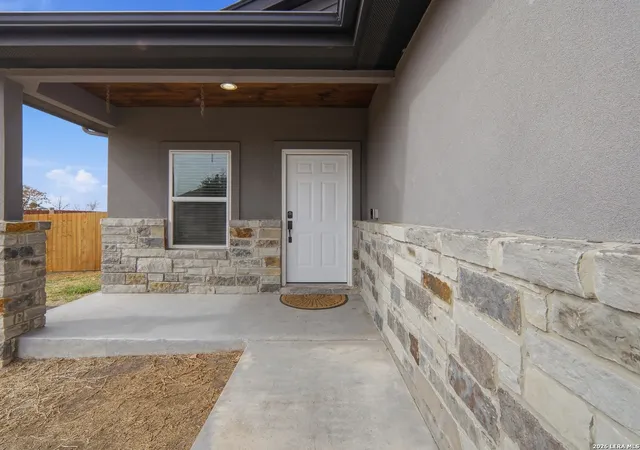 Photo 3 of Sale Pending at 11319 Par One, San Antonio, TX 78221 | MLS# 1941221 | Listing updated on 2026-04-01