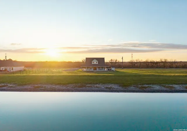 2nd image of 227 Ski Plex, Seguin, TX 78155 | MLS# 1941249