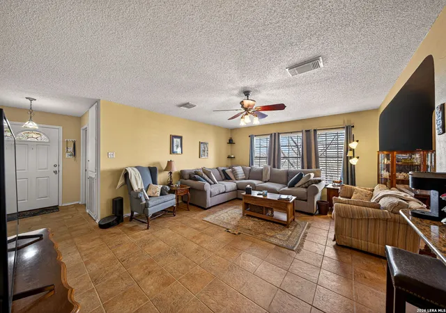 Photo 4 of Sale Pending at 10118 Sandbrook Hl, San Antonio, TX 78254 | MLS# 1941257 | Listing updated on 2026-08-07