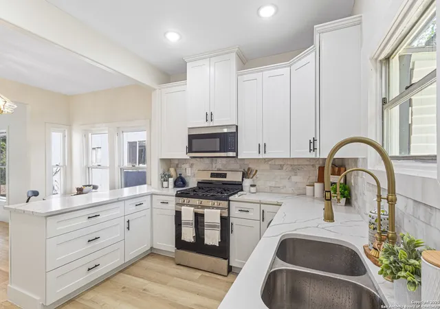 1st image of 705 E Woodlawn, San Antonio, TX 78212 | MLS# 1941259