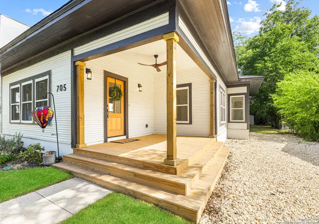 5th image of 705 E Woodlawn, San Antonio, TX 78212 | MLS# 1941259