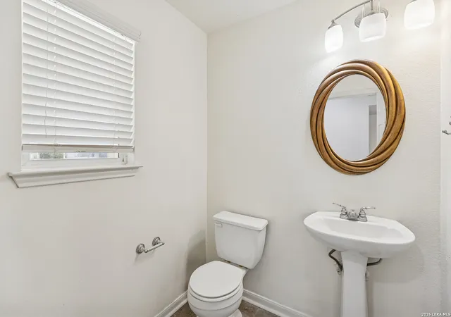 4th image of 527 Wind Murmur, New Braunfels, TX 78130 | MLS# 1941265