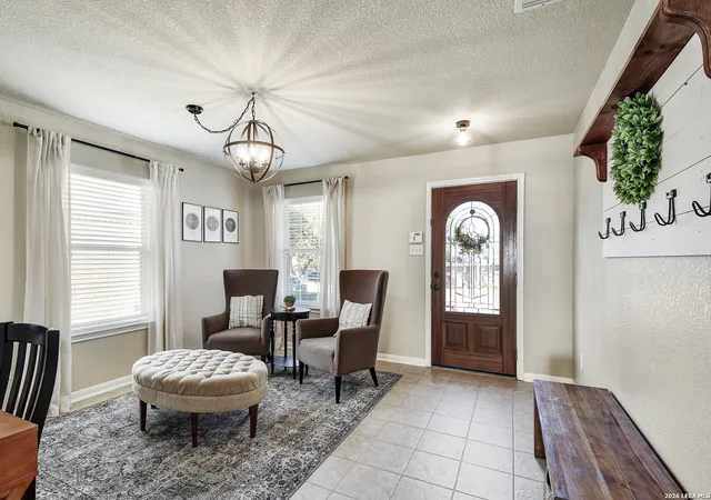 Photo 3 of Sale Pending at 5602 Southern Oaks, San Antonio, TX 78261 | MLS# 1941311 | Listing updated on 2026-04-06