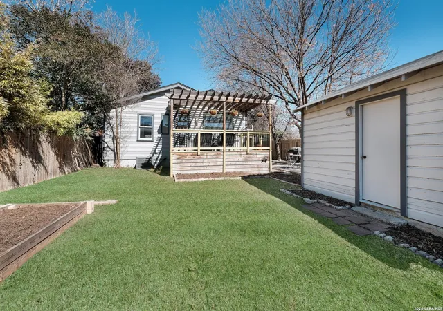 22nd image of 530 E Huisache Ave, San Antonio, TX 78212 | MLS# 1941336