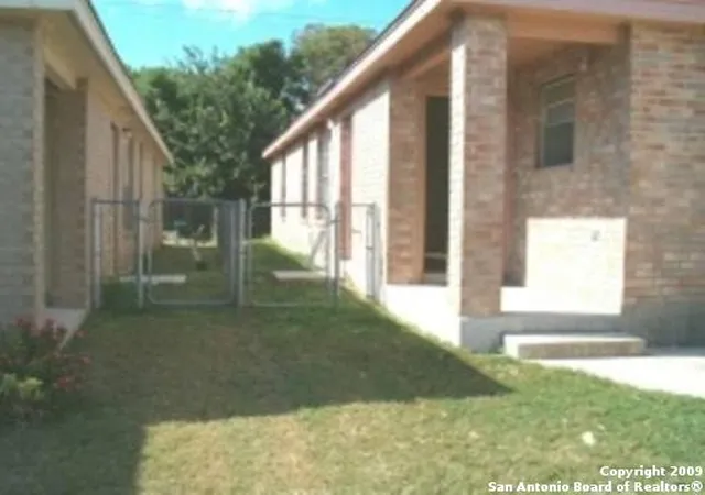 Photo 3 of Sale Pending at 12231   12233 Maverick Blf, San Antonio, TX 78247 | MLS# 1941356 | Listing updated on 2026-04-11