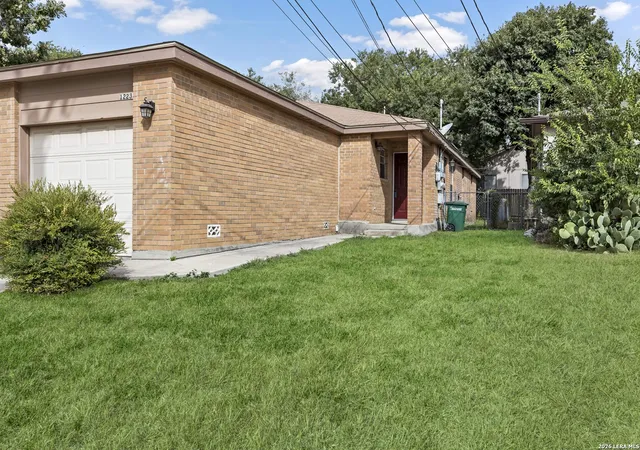 Photo 2 of Sale Pending at 12231   12233 Maverick Blf, San Antonio, TX 78247 | MLS# 1941356 | Listing updated on 2026-04-11