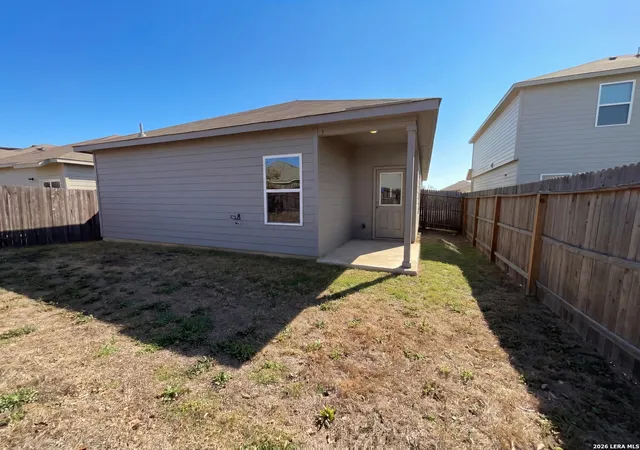 Photo 4 of Sale Pending at 431 Pleasanton, San Antonio, TX 78221 | MLS# 1941363 | Listing updated on 2026-08-31
