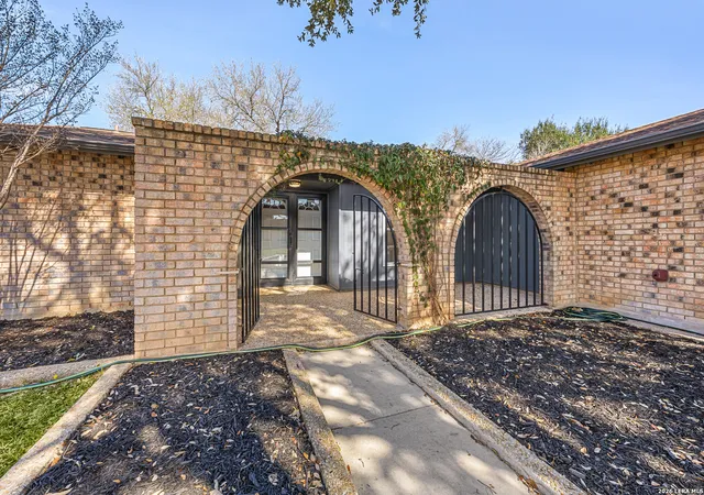 Photo 3 of Sale Pending at 15026 Old Crk St, San Antonio, TX 78217 | MLS# 1941387 | Listing updated on 2026-03-16