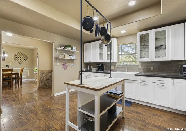5th image of 426 Pr 1512, Bandera, TX 78003 | MLS# 1941419