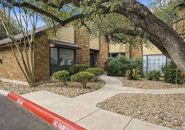 3rd image of 3605 Hidden #B4, San Antonio, TX 78217 | MLS# 1941427