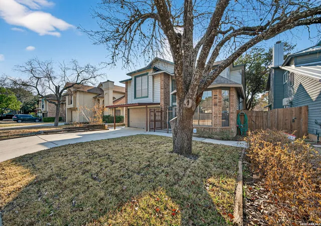 Photo 3 of Single family home for sale at 3311 Green Spg Dr, San Antonio, TX 78247 | MLS# 1941470 | Listing updated on 2026-08-10