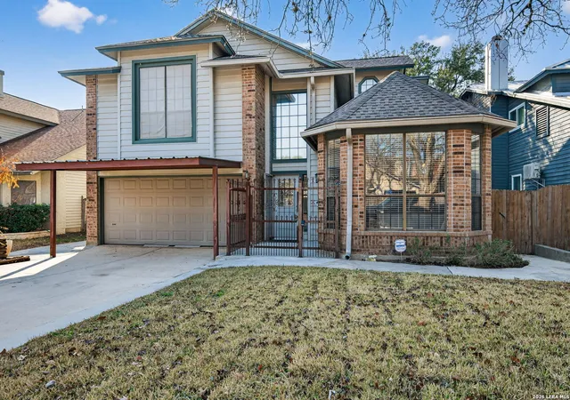 Photo 3 of Single family home for sale at 3311 Green Spg Dr, San Antonio, TX 78247 | MLS# 1941470 | Listing updated on 2026-08-10