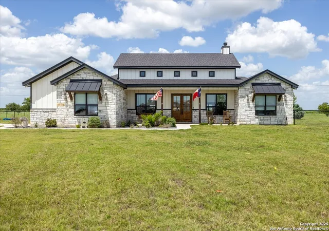 Photo 1 of Sale Pending at 317 Farmstead, Seguin, TX 78155 | MLS# 1941477 | Listing updated on 2026-04-14
