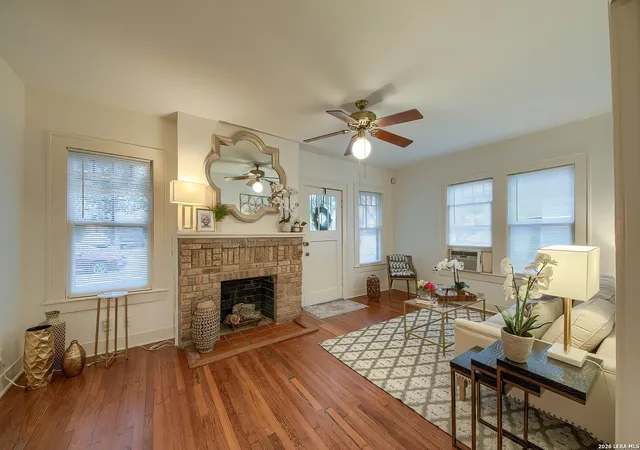 Photo 3 of Sale Pending at 1111 Waverly, San Antonio, TX 78201 | MLS# 1941522 | Listing updated on 2026-03-19