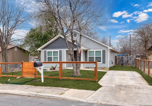 Photo 1 of Sale Pending at 142 Livingston, San Antonio, TX 78214 | MLS# 1941525 | Listing updated on 2026-03-08