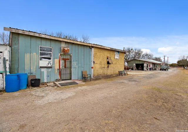 34th image of 1140 County Road 6710, Natalia, TX 78059 | MLS# 1941529