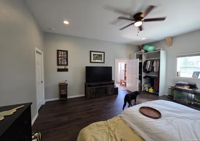Photo 4 of Single family home for sale at 1805 Misty Hollow, New Braunfels, TX 78132 | MLS# 1941548 | Listing updated on 2026-02-14