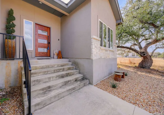 Photo 3 of Single family home for sale at 135 Pat Dolan, Blanco, TX 78606 | MLS# 1941566 | Listing updated on 2026-05-09