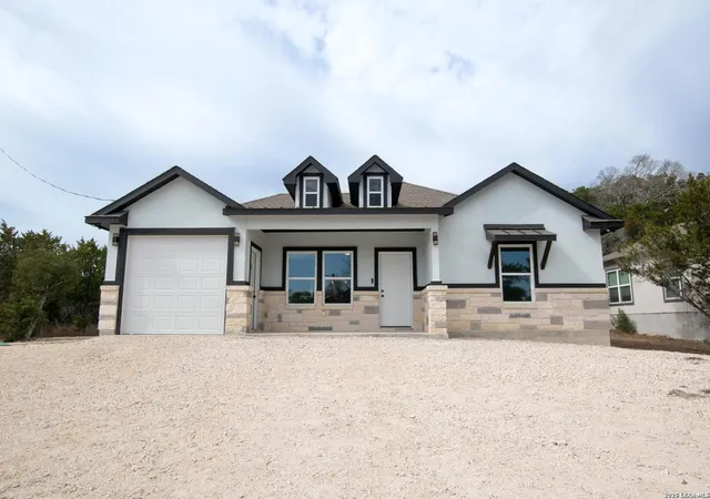 Photo 3 of Single family home for sale at 2962 Contour, Spring Branch, TX 78070 | MLS# 1941584 | Listing updated on 2026-10-08