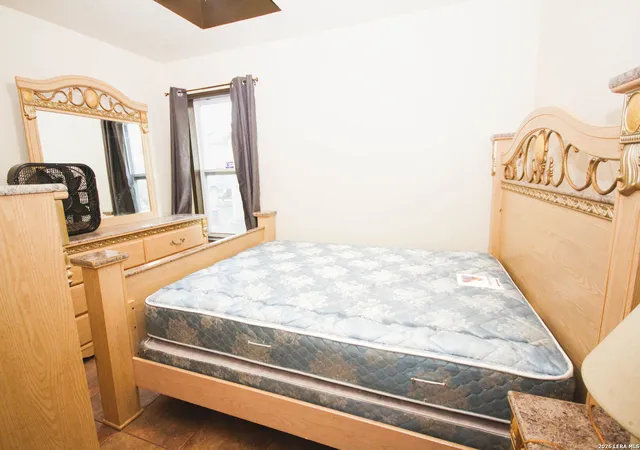 Photo 3 of Single family home for sale at 507 Ave B, Beeville, TX 78102 | MLS# 1941591 | Listing updated on 2026-02-26