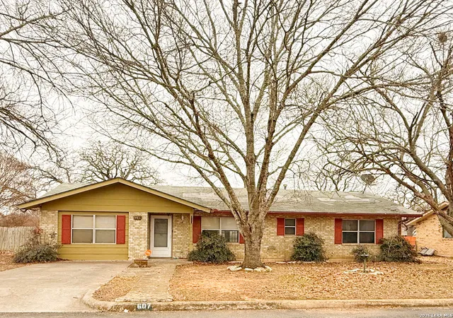 1st image of 607 N Bowie, Fredericksburg, TX 78624 | MLS# 1941607