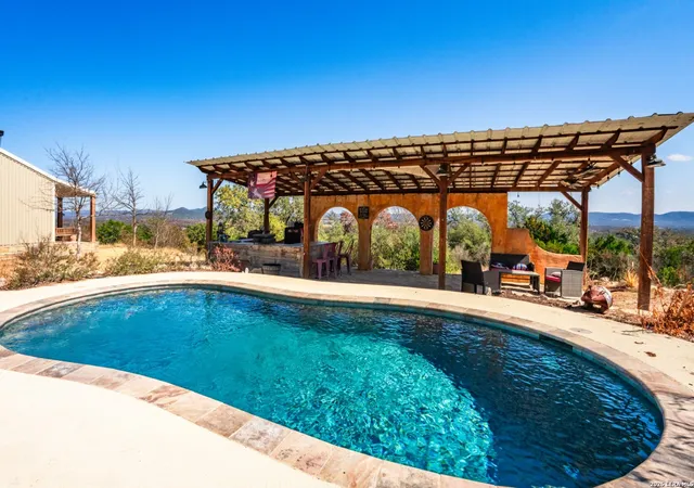 4th image of 1079 County Road 357, Utopia, TX 78884 | MLS# 1941610