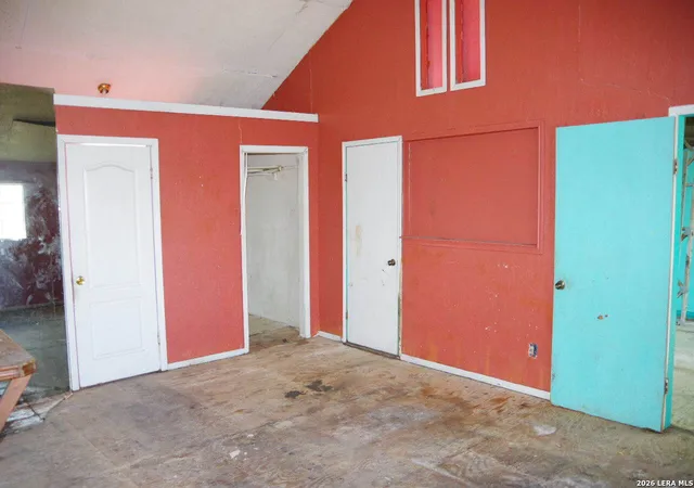 Photo 3 of Sale Pending at 1211 Rivas, San Antonio, TX 78207 | MLS# 1941622 | Listing updated on 2026-08-03