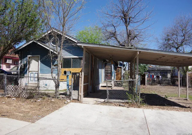 Photo 1 of Sale Pending at 1211 Rivas, San Antonio, TX 78207 | MLS# 1941622 | Listing updated on 2026-08-03