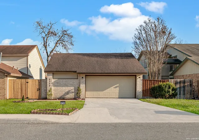 Photo 2 of Sale Pending at 5722 Spring Night, San Antonio, TX 78247 | MLS# 1941637 | Listing updated on 2026-04-23
