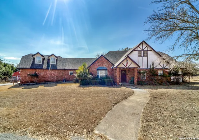 Photo 1 of Single family home for sale at 206 Mesquite Trl, Boerne, TX 78006 | MLS# 1941660 | Listing updated on 2026-09-17