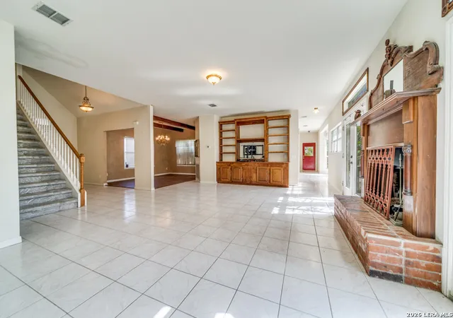 Photo 4 of Single family home for sale at 206 Mesquite Trl, Boerne, TX 78006 | MLS# 1941660 | Listing updated on 2026-09-17