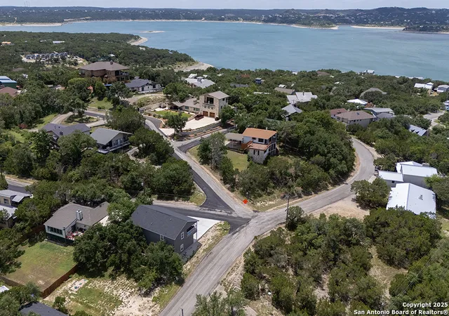 Photo 1 of Single family home for sale at 624 Highland, Canyon Lake, TX 78133 | MLS# 1941665 | Listing updated on 2026-03-03