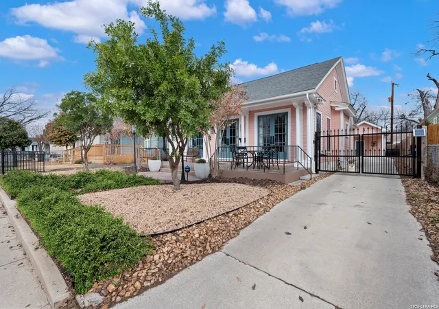 2nd image of 347 E Craig, San Antonio, TX 78212 | MLS# 1941732