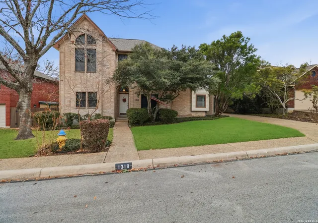 2nd image of 1318 Summit Creek, San Antonio, TX 78258 | MLS# 1941733