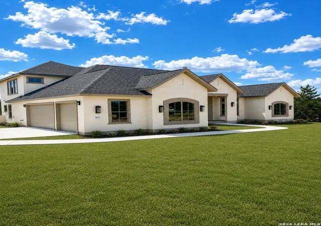Photo 2 of Single family home for sale at 611 Parkview Pl, Canyon Lake, TX 78133 | MLS# 1941789 | Listing updated on 2026-09-17