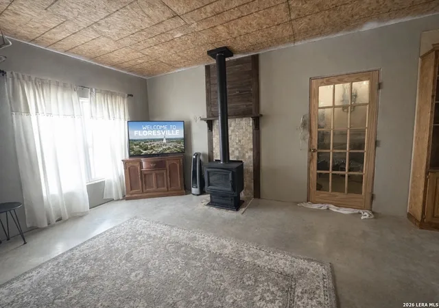 12th image of 306 Flores Oaks, Floresville, TX 78114 | MLS# 1941859