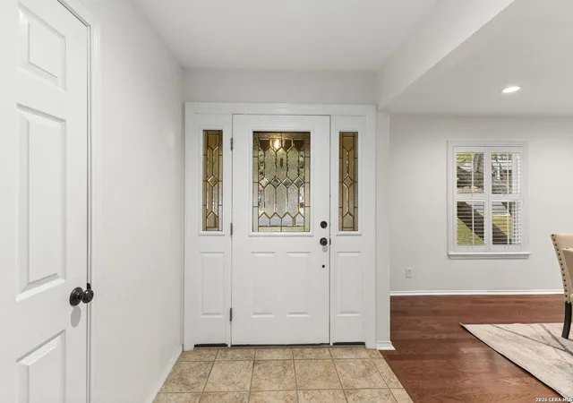 Photo 3 of Sale Pending at 2526 Wilderness Hl, San Antonio, TX 78231 | MLS# 1941884 | Listing updated on 2026-04-16