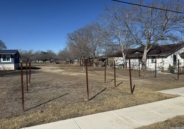 Photo 3 of Land for sale at 831 W Villaret, San Antonio, TX 78224 | MLS# 1941895 | Listing updated on 2026-07-24