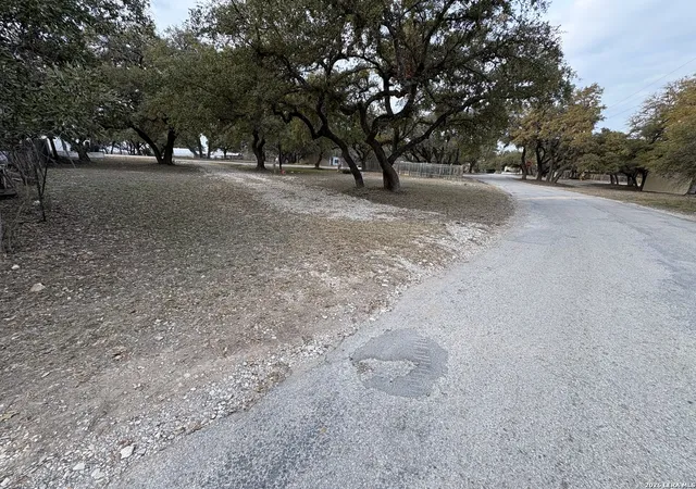 3rd image of 138 Lakeshore Dr S, Bandera, TX 78003 | MLS# 1941990