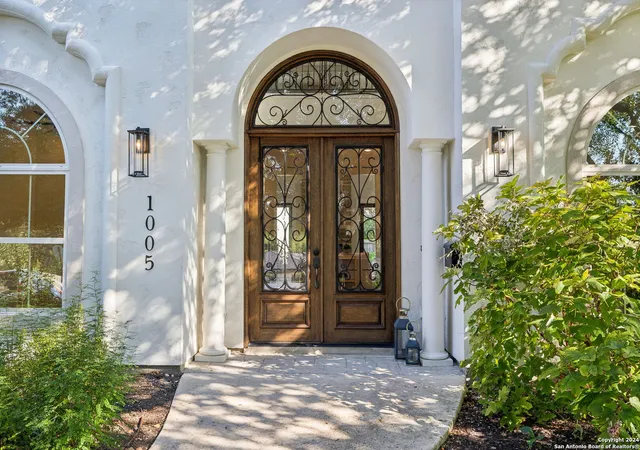 2nd image of 1005 Wiltshire, Terrell Hills, TX 78209 | MLS# 1942032