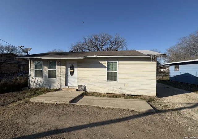 Photo 2 of Single family home for sale at 1515 Socorro, San Antonio, TX 78214 | MLS# 1942163 | Listing updated on 2026-03-15